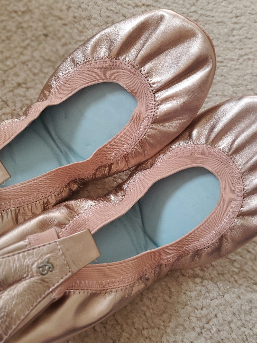 Women’s Metallic Rose Gold Foldable Ballet Flats sz 10M